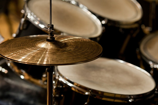 Common Mistakes Beginners Make When Learning Drums (And How to Avoid Them)